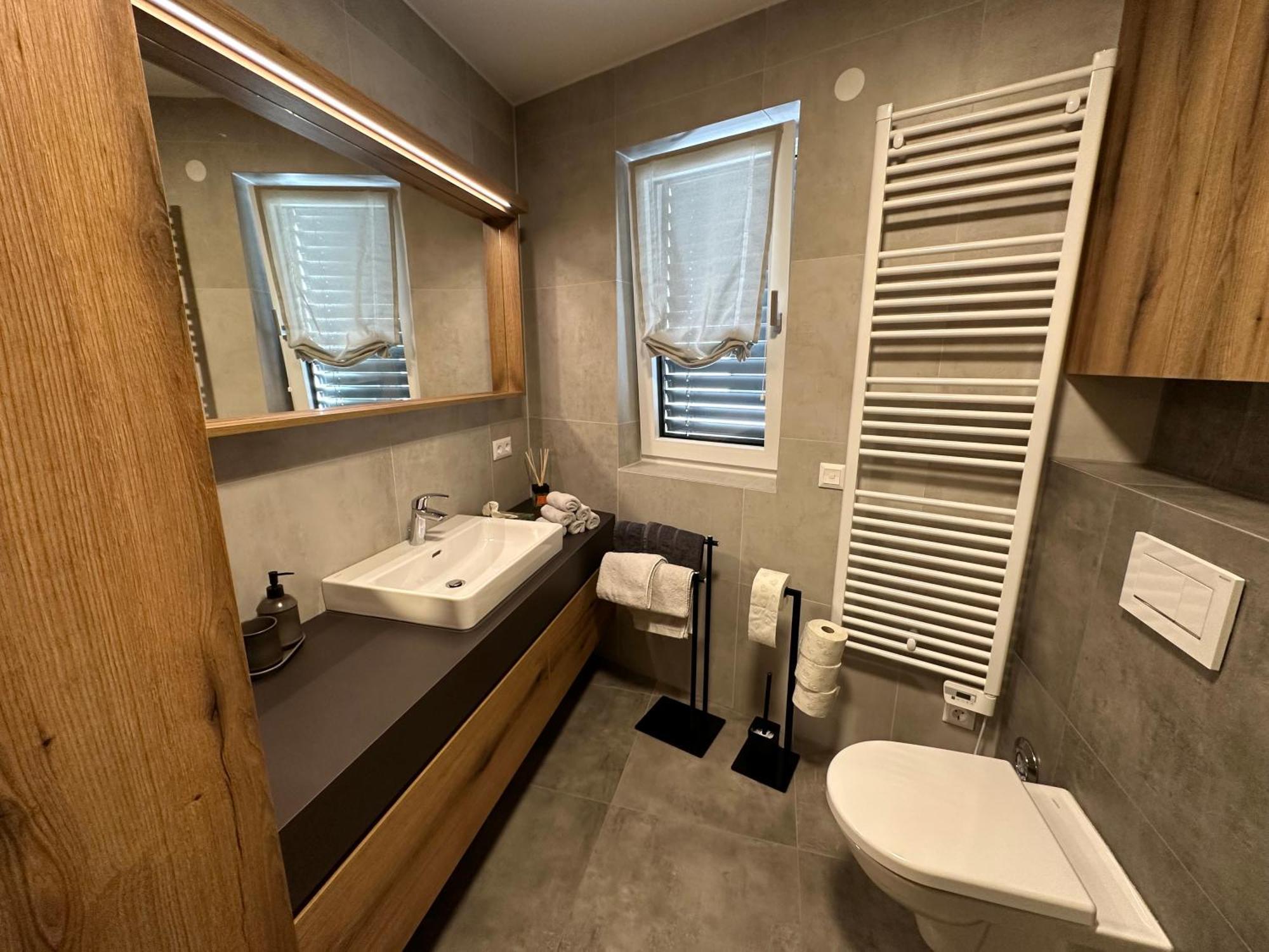 Apartment Deluxe Ossiacher See - Gerlitzen 사텐도르프 외부 사진